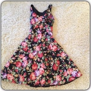 FLOWERED CIRCLE DRESS